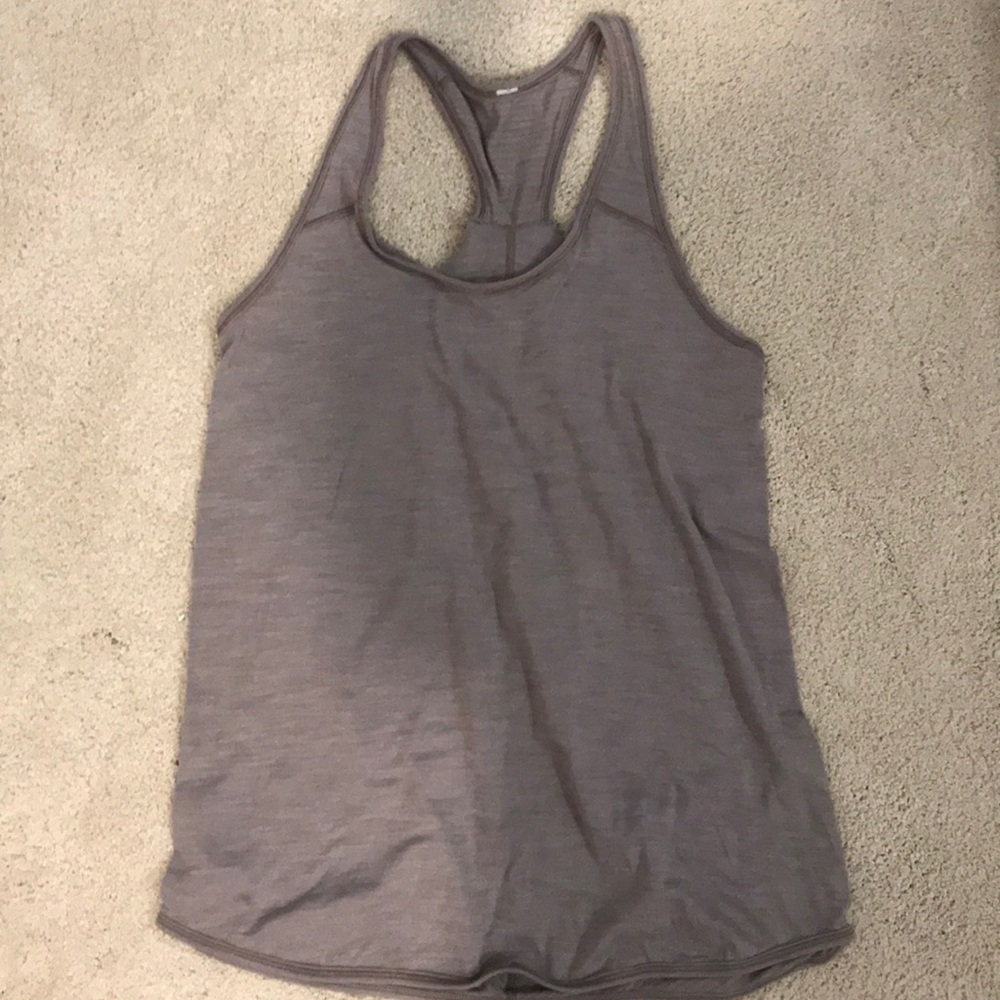 Lululemon Essential tank size 4